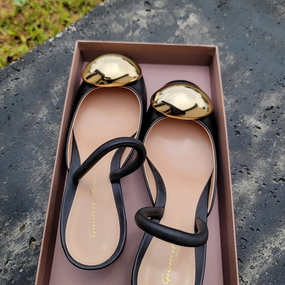 Gianvito Rossi Sphera Black and Gold Women's Shoes 37